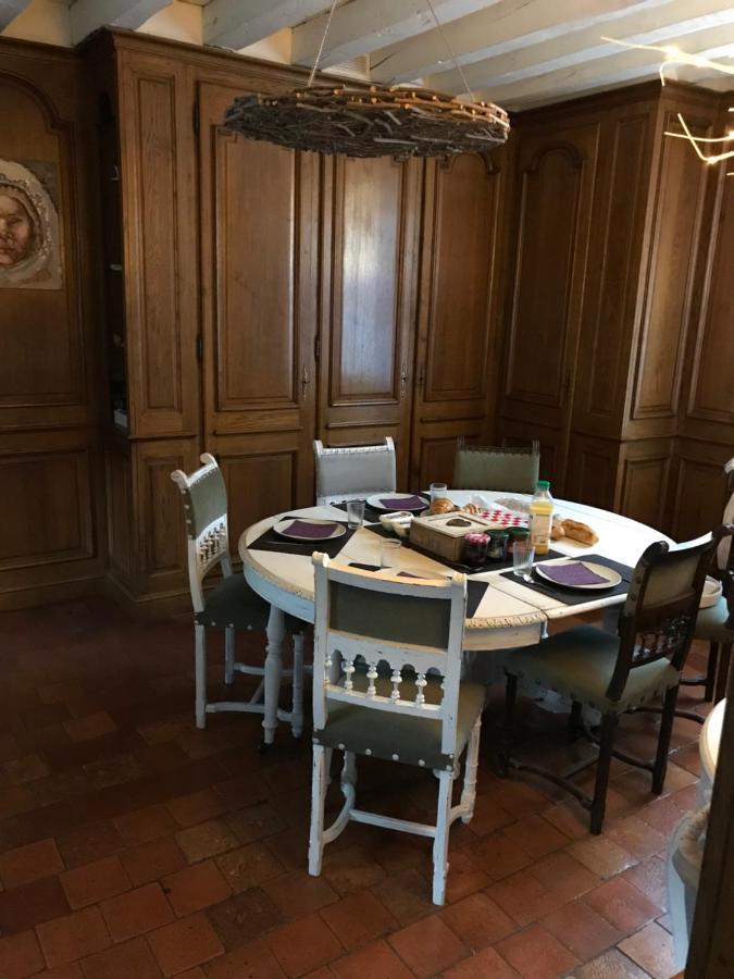 La Taniere Des Ours Bed & Breakfast Chaumont-sur-Tharonne Exterior photo