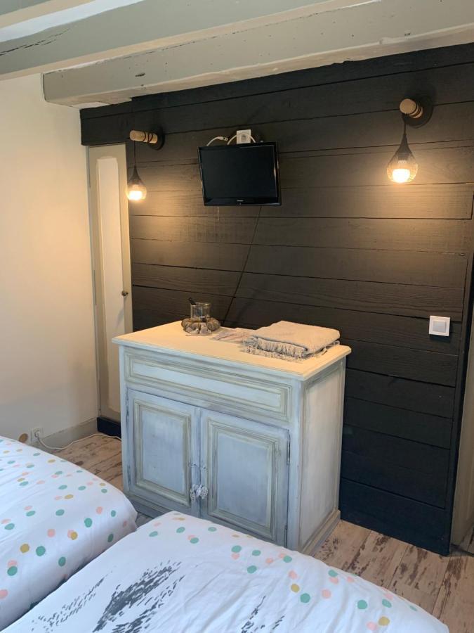 La Taniere Des Ours Bed & Breakfast Chaumont-sur-Tharonne Exterior photo